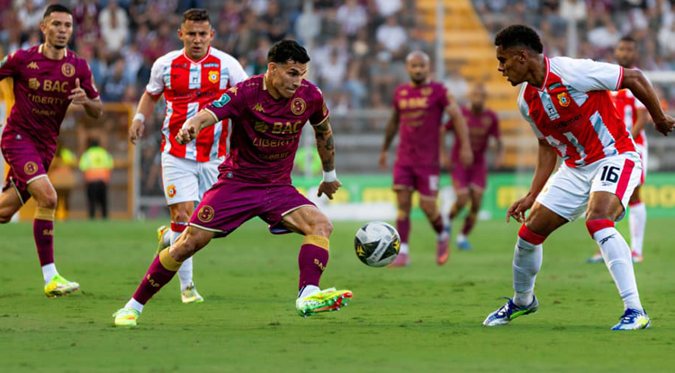 Saprissa triunfa 2x1 ante Herediano y se acerca a un punto de la cima