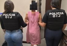 Detenida activista por presuntas amenazas contra el presidente Chaves y Laura Fernández