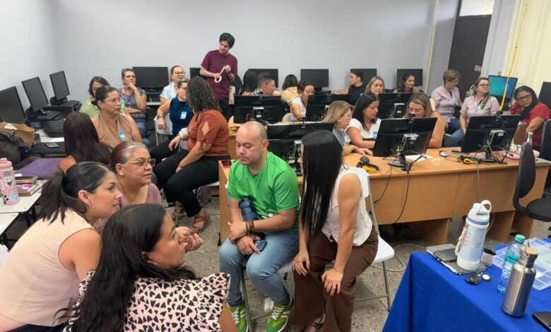 80 docentes de Occidente fortalecen la enseñanza científica con laboratorios remotos de la UNED