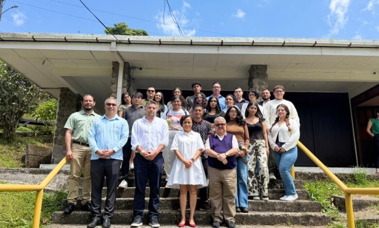 INA abre oportunidades: 50 jóvenes vulnerables aprenderán inglés para emplearse