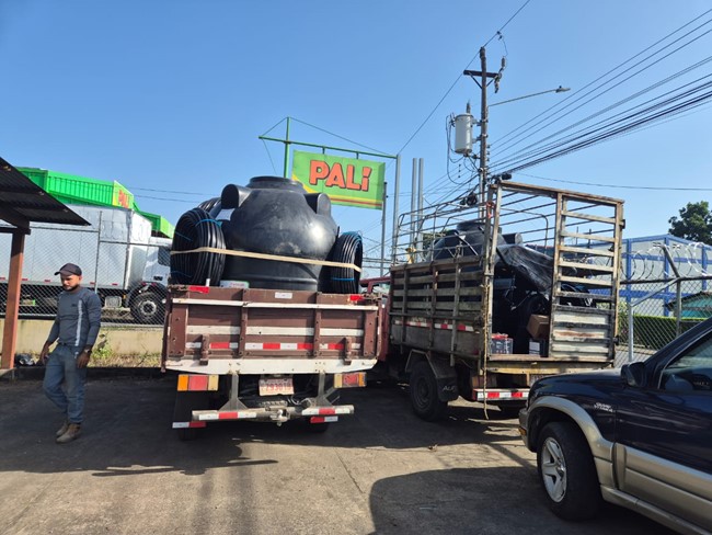 Ganaderos de Limón reciben impulso sostenible del Inder