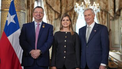 Chaves y Fernández se reúnen con José Antonio Kast en Chile