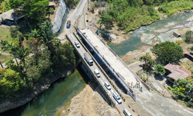 Nuevo puente sobre el río Pacuar entrará en funcionamiento previo a Semana Santa