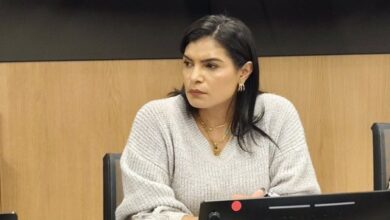 Diputada Johana Obando llevará a Fiscalía presunto seguimiento de la DIS