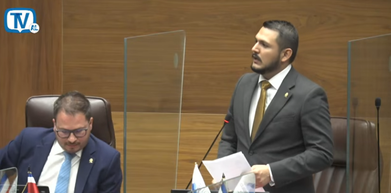 Nueva República encara a Rodrigo Arias: “Respete el reglamento”