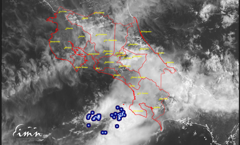 Vientos intensos y lluvias persistirán este domingo en gran parte del país