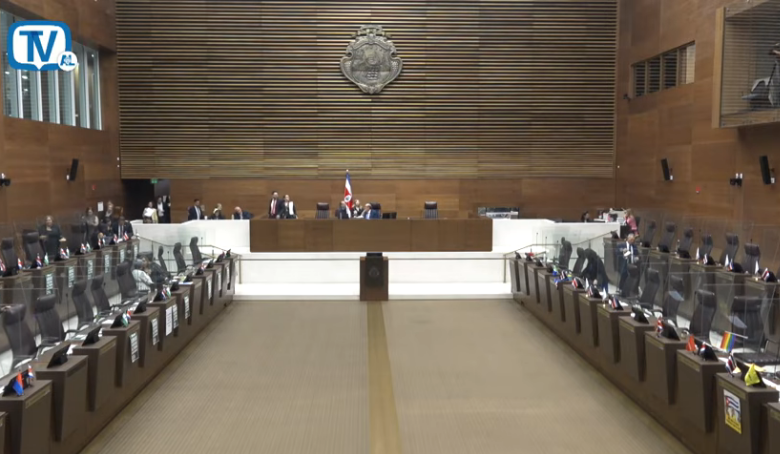 Plenario no conoció caso Fabricio Alvarado por ausencias de diputados