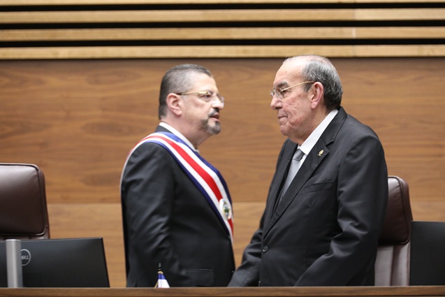 PLN defiende a Rodrigo Arias y le responde al presidente Chaves