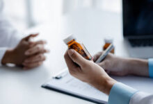 Médicos de 15 Ebáis podrán recetar medicamentos que prescriben especialistas