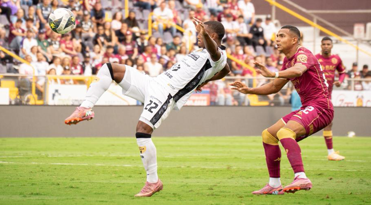 Liberia gana en la cueva 1x2 y saca al Alajuelense del cuarto lugar.