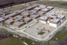 Celso Gamboa y Edwin López: así es la cárcel en Texas donde están recluidos los extraditados