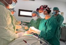 Hospital Max Peralta Jiménez salva a madre y bebé en compleja cirugía por placenta adherida