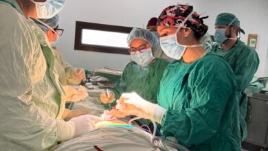 Hospital Max Peralta Jiménez salva a madre y bebé en compleja cirugía por placenta adherida