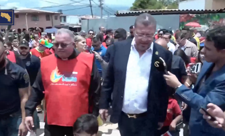 Encuesta revela nota con la que Rodrigo Chaves cierra su Gobierno