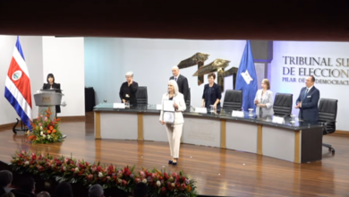 TSE entrega credenciales a los 57 diputados del periodo 2026-2030