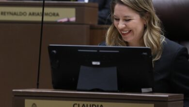 Claudia Dobles pide cuentas al Gobierno sobre caso La Nación