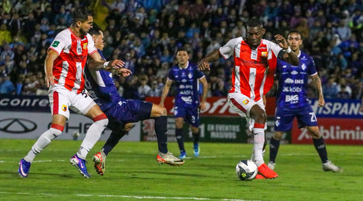 Herediano golpeó con un 0x1 ante el Cartaginés y se adelanta en la serie