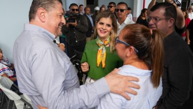 Chaves impulsó voto por Laura Fernández, según encuesta
