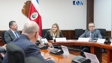 Laura Fernández suspende reunión de Supremos Poderes tras negativa de Orlando Aguirre