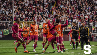 Saprissa pega primero ante Herediano con un 2x1 a pesar de una expulsión infantil.