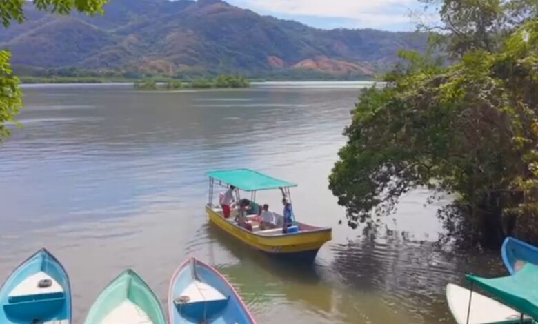 Proyecto plantea cambios en feriados para beneficiar turismo
