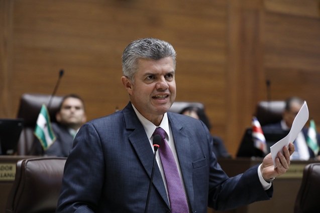 PLN confirma reunión con Laura Fernández para discutir agenda país