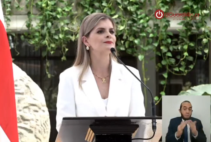 Laura Fernández pide la salida de Patricia Solano y Orlando Aguirre