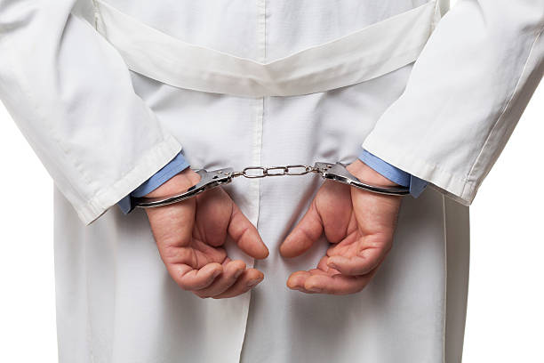 Médico es detenido mientras trabajaba en Ebais de Guararí
