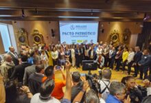 Tres fracciones legislativas sellan pacto con sectores sociales para impulsar agenda conjunta