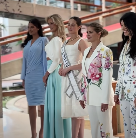 Entre coronas y glamour: Laura Fernández recibe a tres Miss Universo