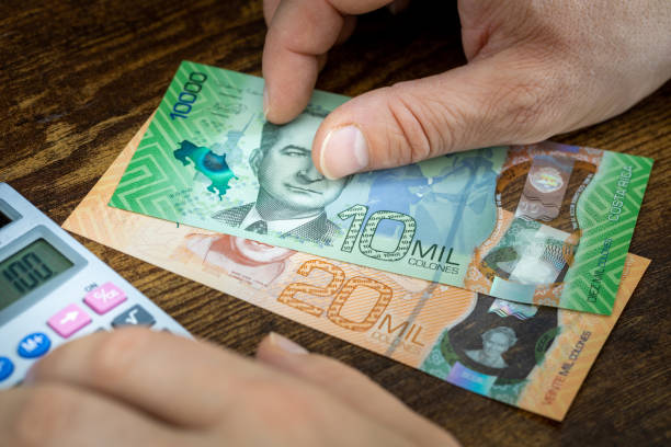 Inicia pago del aumento salarial a funcionarios públicos, pero con excepciones