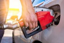 ¿Viene una rebaja en los combustibles? Esto es lo que se proyecta para agosto