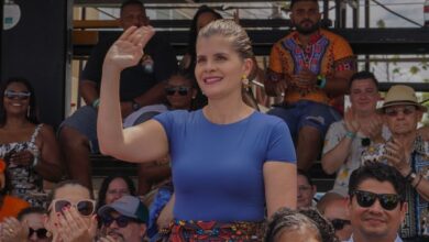 Laura Fernández recibe valoración positiva en sus primeros 100 días